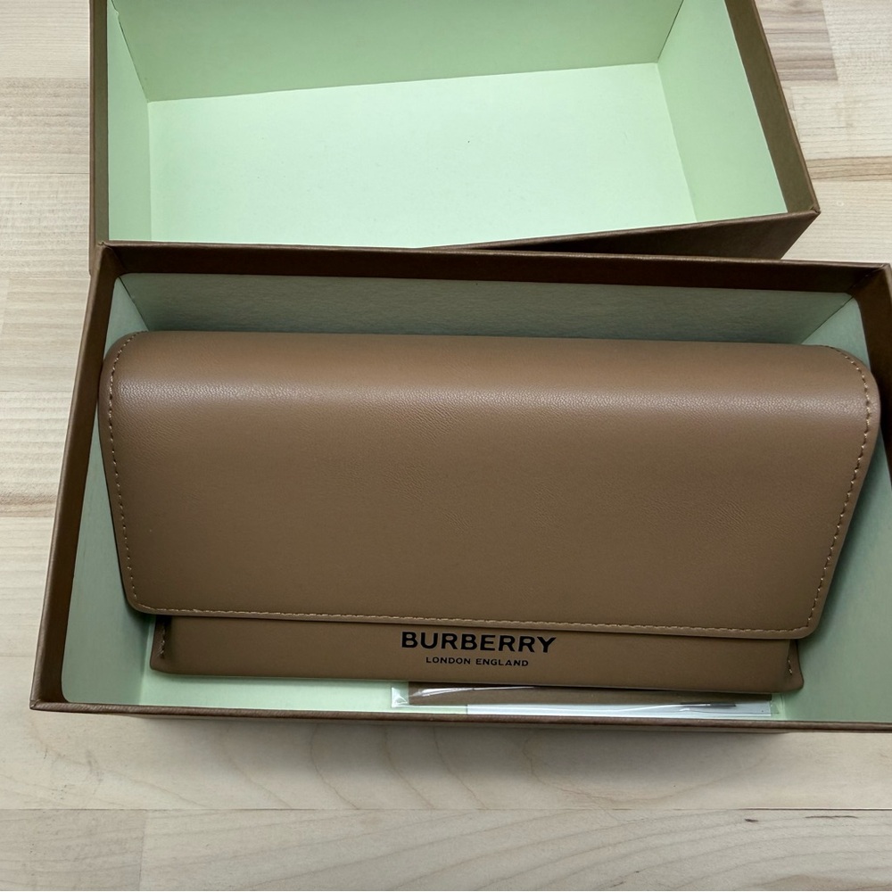 Burberry Original Tan Sunglass Case and Box